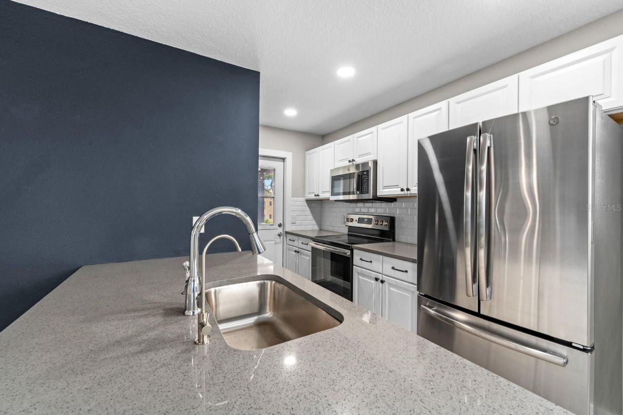 1028 5th Street N, Saint Petersburg, FL 33701 Photo
