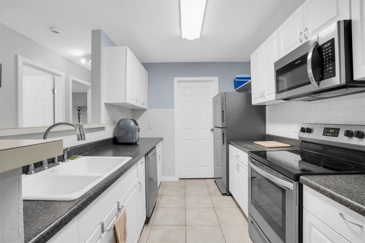 1400 Gandy Boulevard N, Unit 1306, Saint Petersburg, FL 33702 Photo