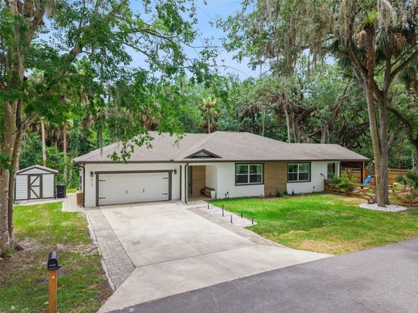215 SUNRISE BOULEVARD , DEBARY, FL 32713
