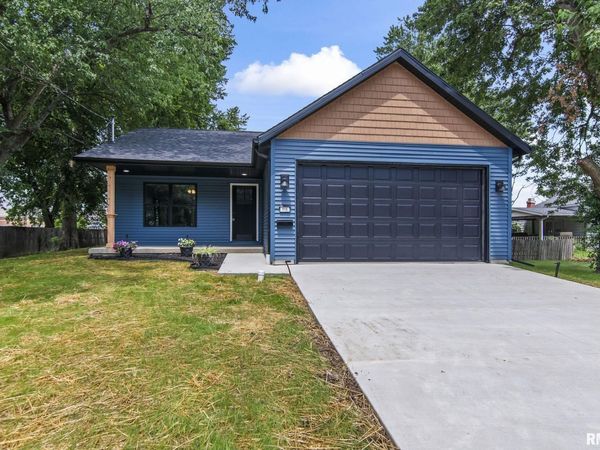 315 W HILL Street, Virden, IL 62690