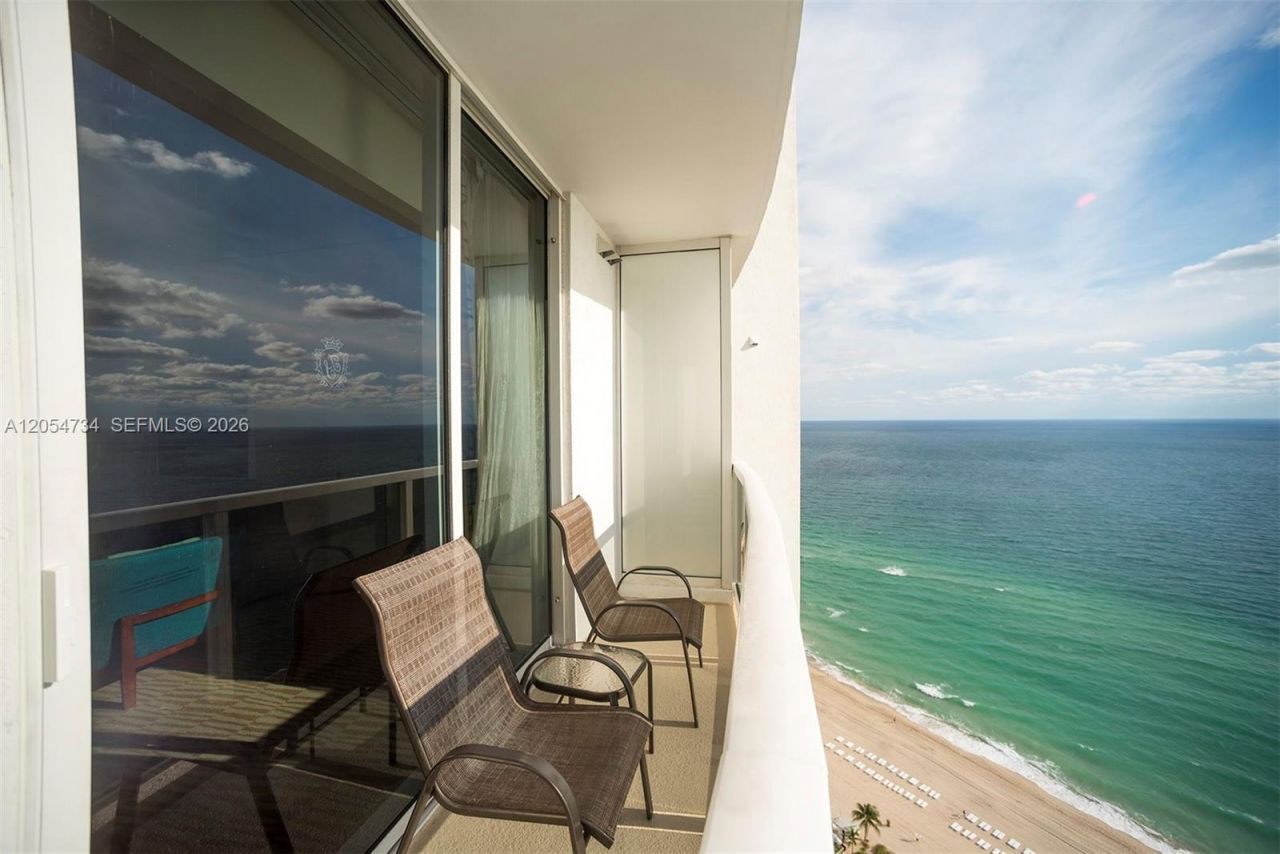 18001 Collins Ave , Unit 2711, Sunny Isles Beach, FL 33160 Photo