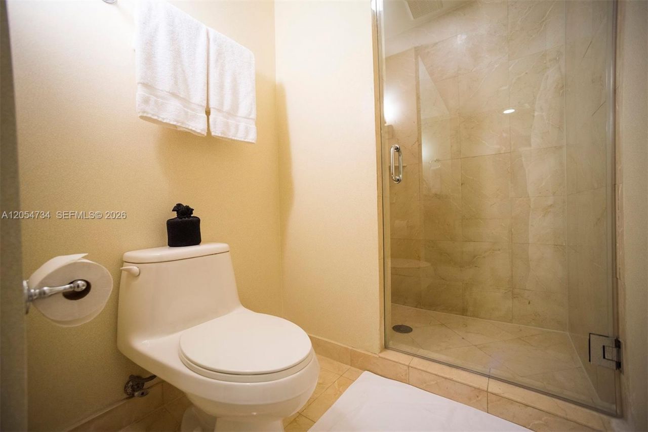 18001 Collins Ave , Unit 2711, Sunny Isles Beach, FL 33160 Photo