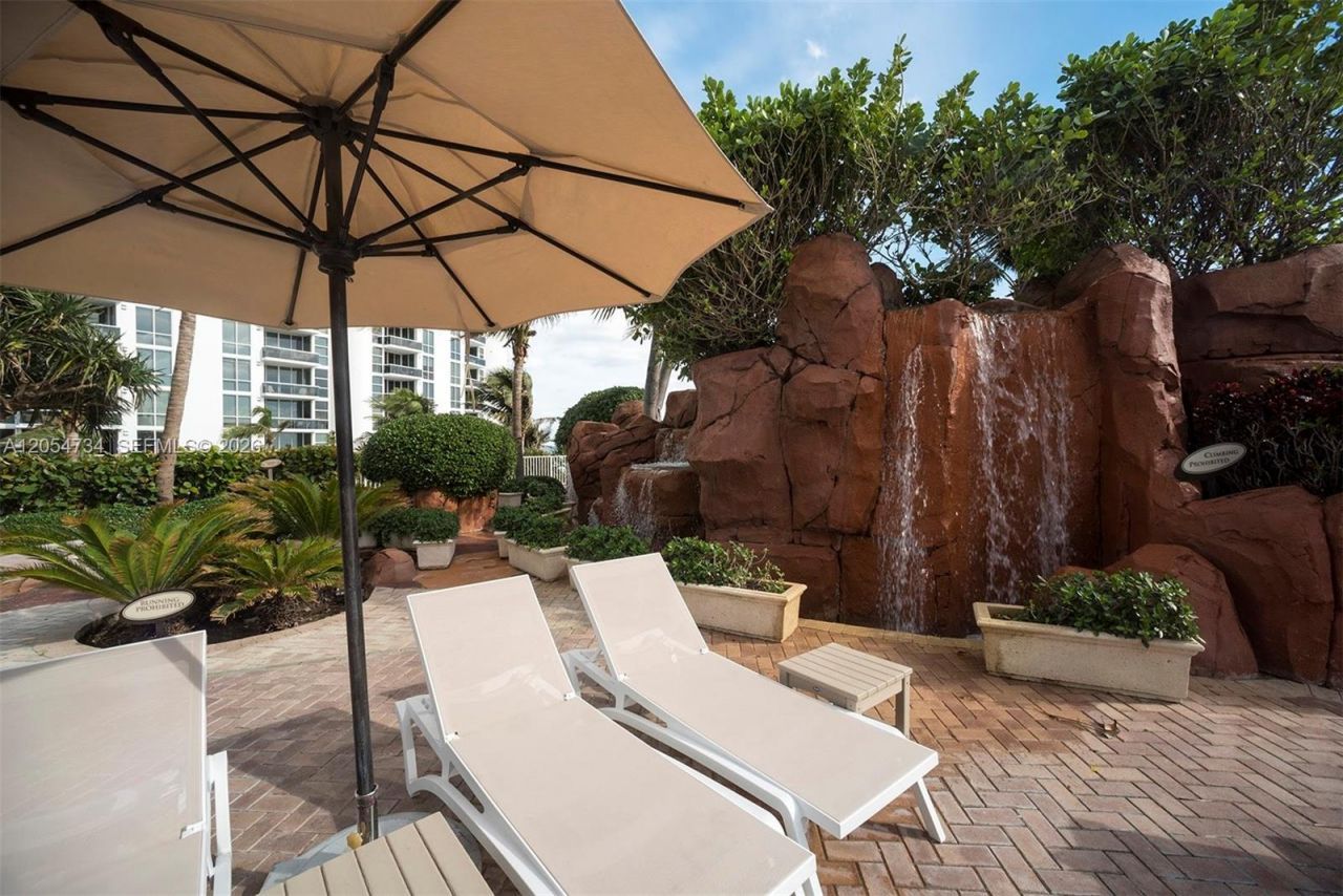 18001 Collins Ave , Unit 2711, Sunny Isles Beach, FL 33160 Photo
