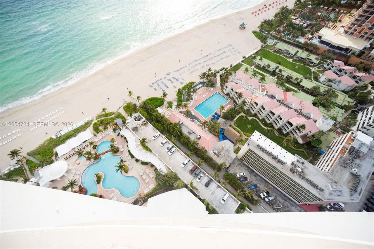 18001 Collins Ave , Unit 2711, Sunny Isles Beach, FL 33160 Photo