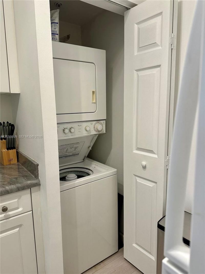 17100 N Bay Rd , Unit 1209, Sunny Isles Beach, FL 33160 Photo