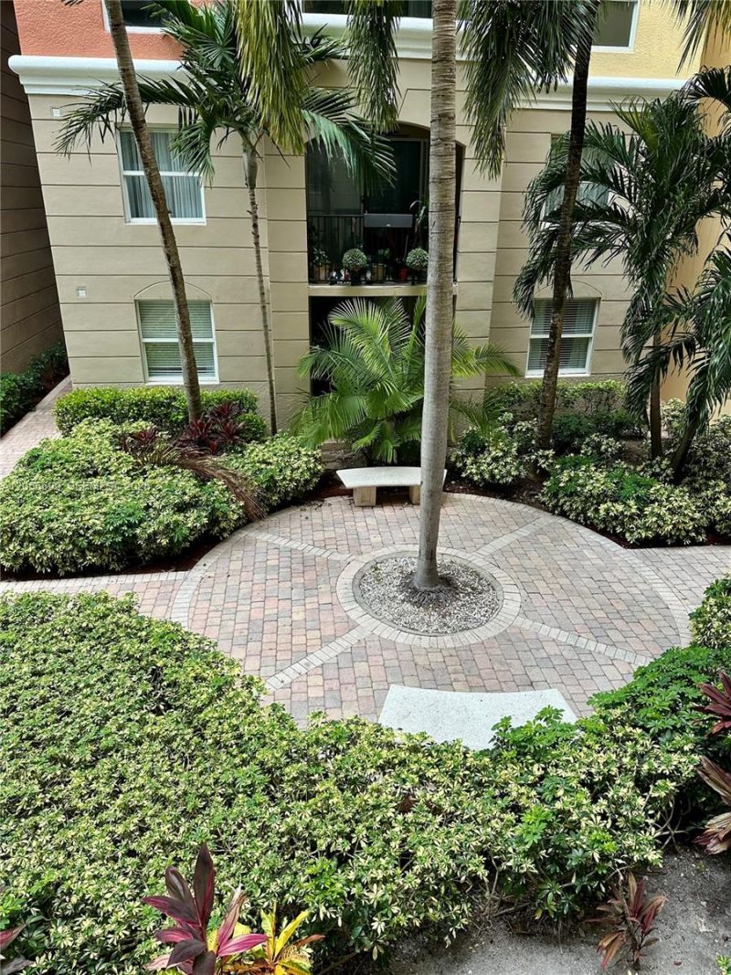 17100 N Bay Rd , Unit 1209, Sunny Isles Beach, FL 33160 Photo