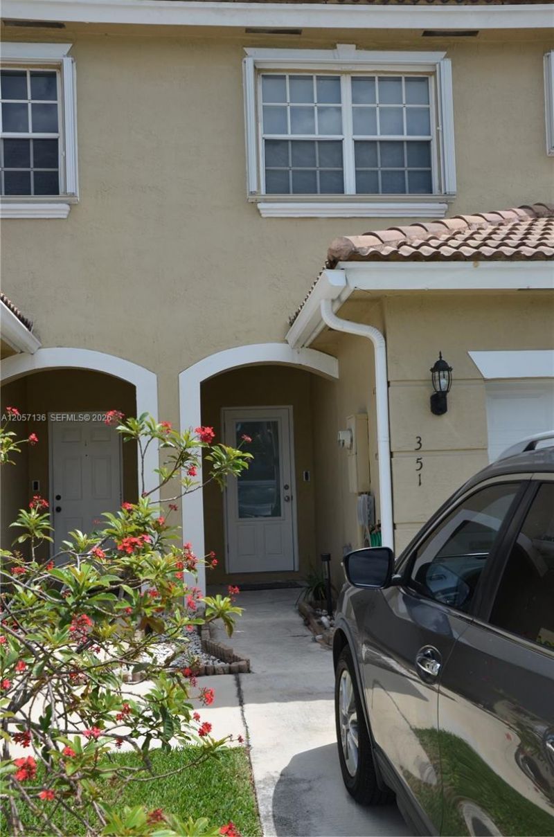 351 SW 121st Ave , Pembroke Pines, FL 33025 Photo