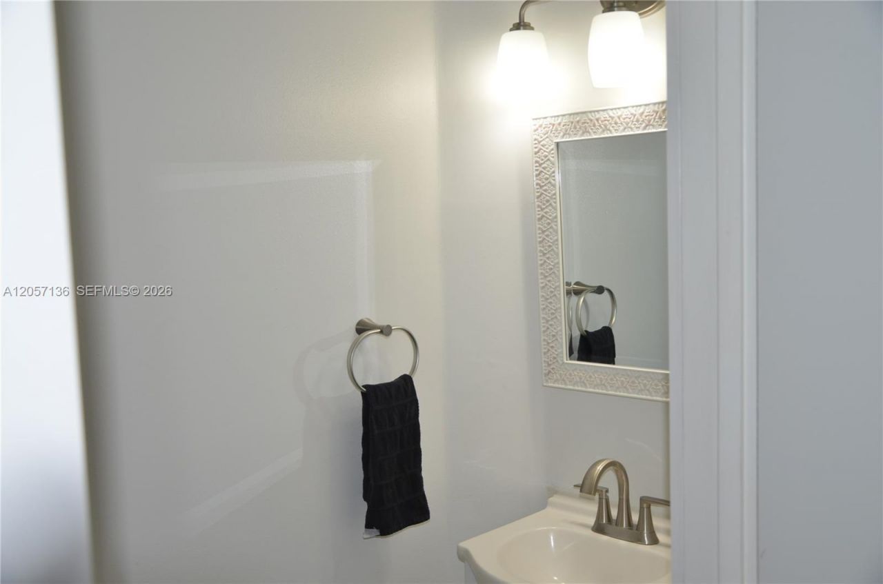 351 SW 121st Ave , Pembroke Pines, FL 33025 Photo