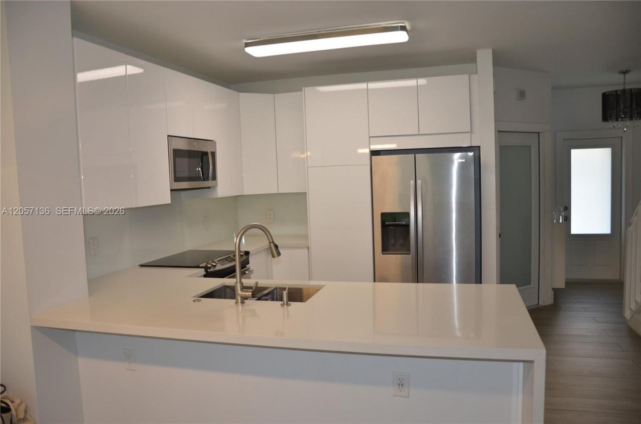 351 SW 121st Ave , Pembroke Pines, FL 33025 Photo