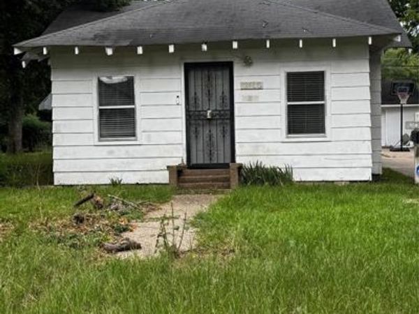 2636 Lindholm Street , Shreveport, LA 71108