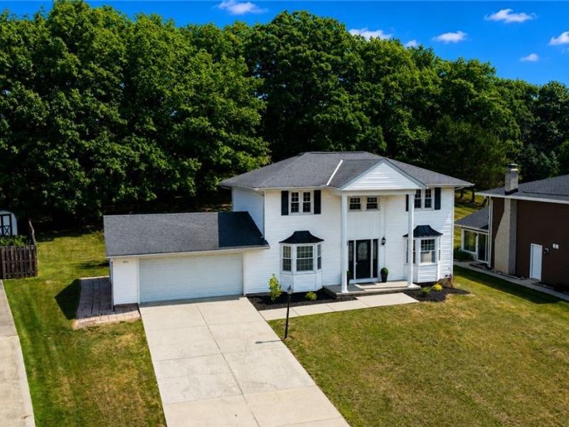 5216 Sassafras Drive , Parma, OH 44129 Photo 3