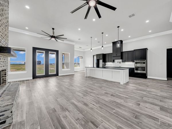 158 Estates Dr, La Vernia, TX 78121