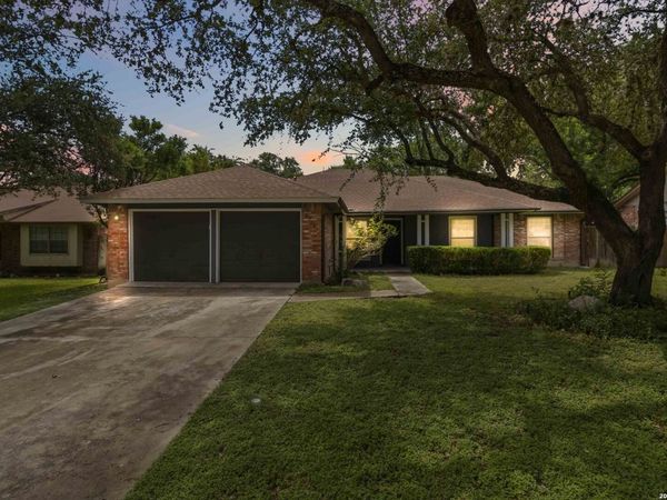 1718 Forest Spring, Converse, TX 78232