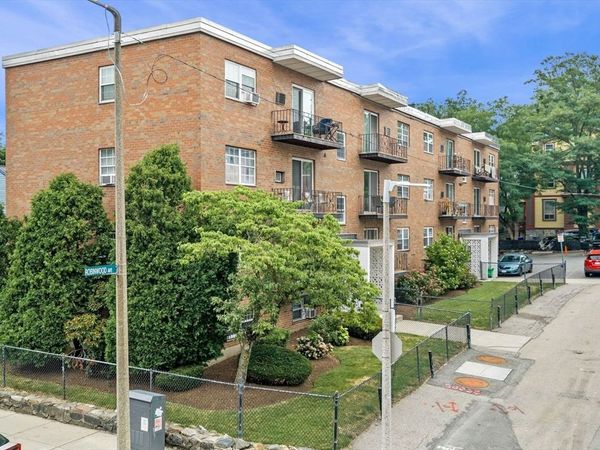 4 Robinwood Avenue, Unit 6, Boston, MA 02130