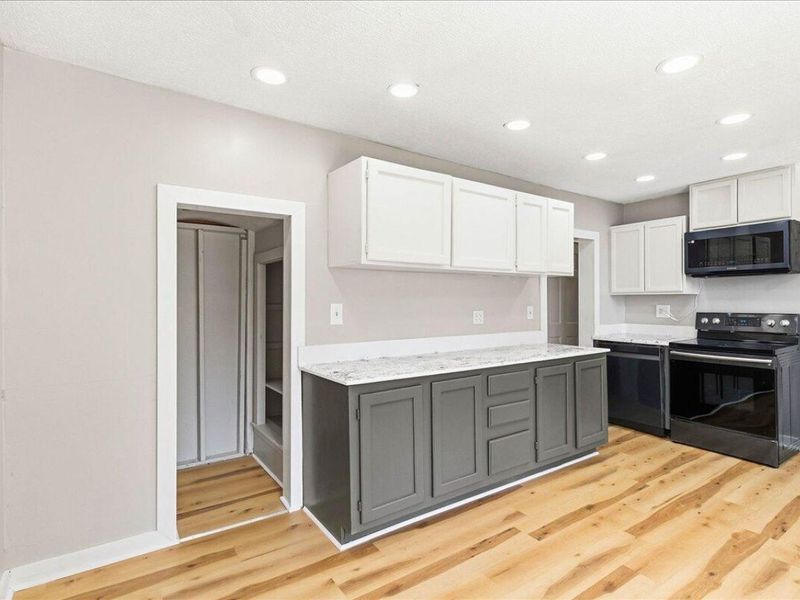316 E High Avenue, Bellefontaine, OH 43311 Photo 17