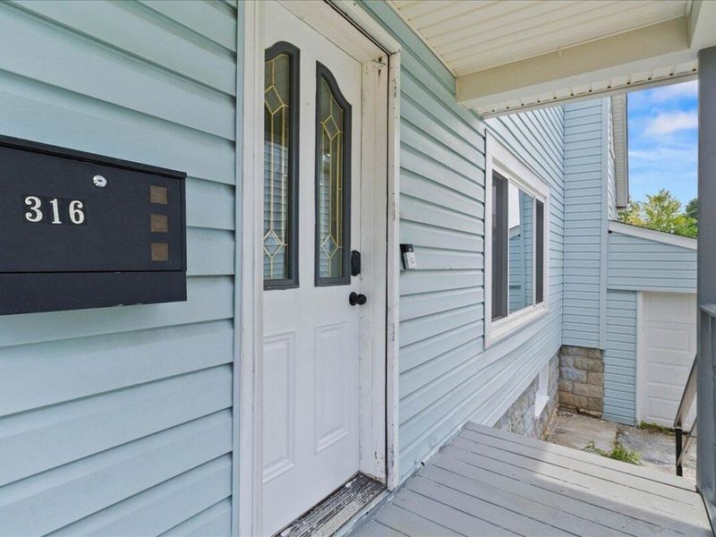 316 E High Avenue, Bellefontaine, OH 43311 Photo 5