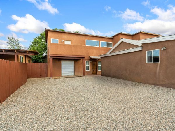 3327 Caminito Quintana, Santa Fe, NM 87507