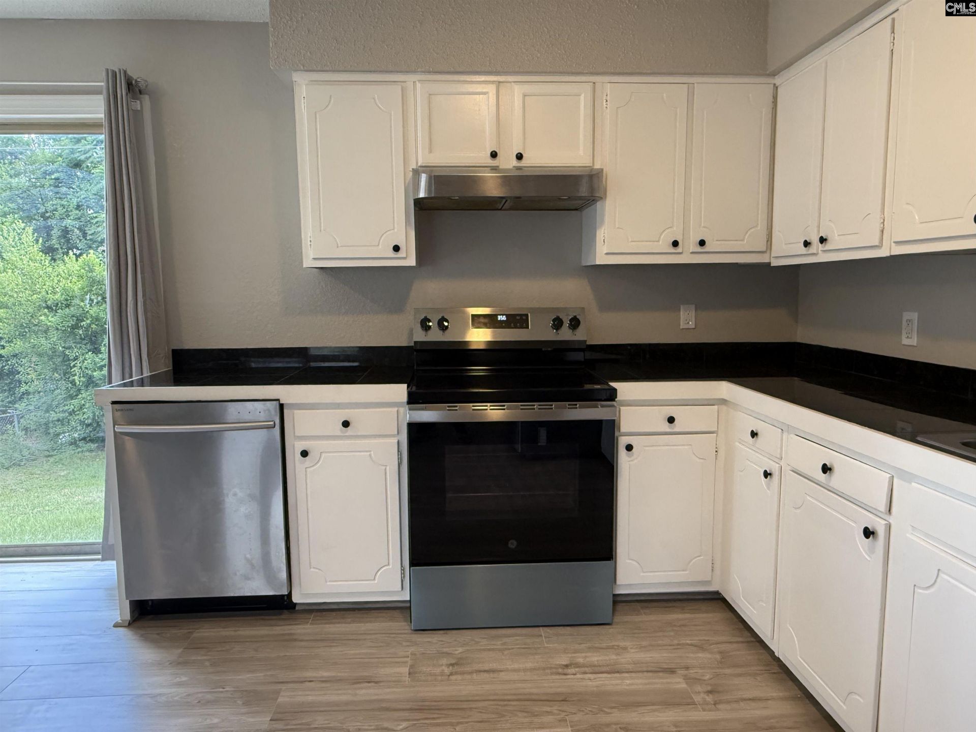 4137 Delree Street  Photo 12