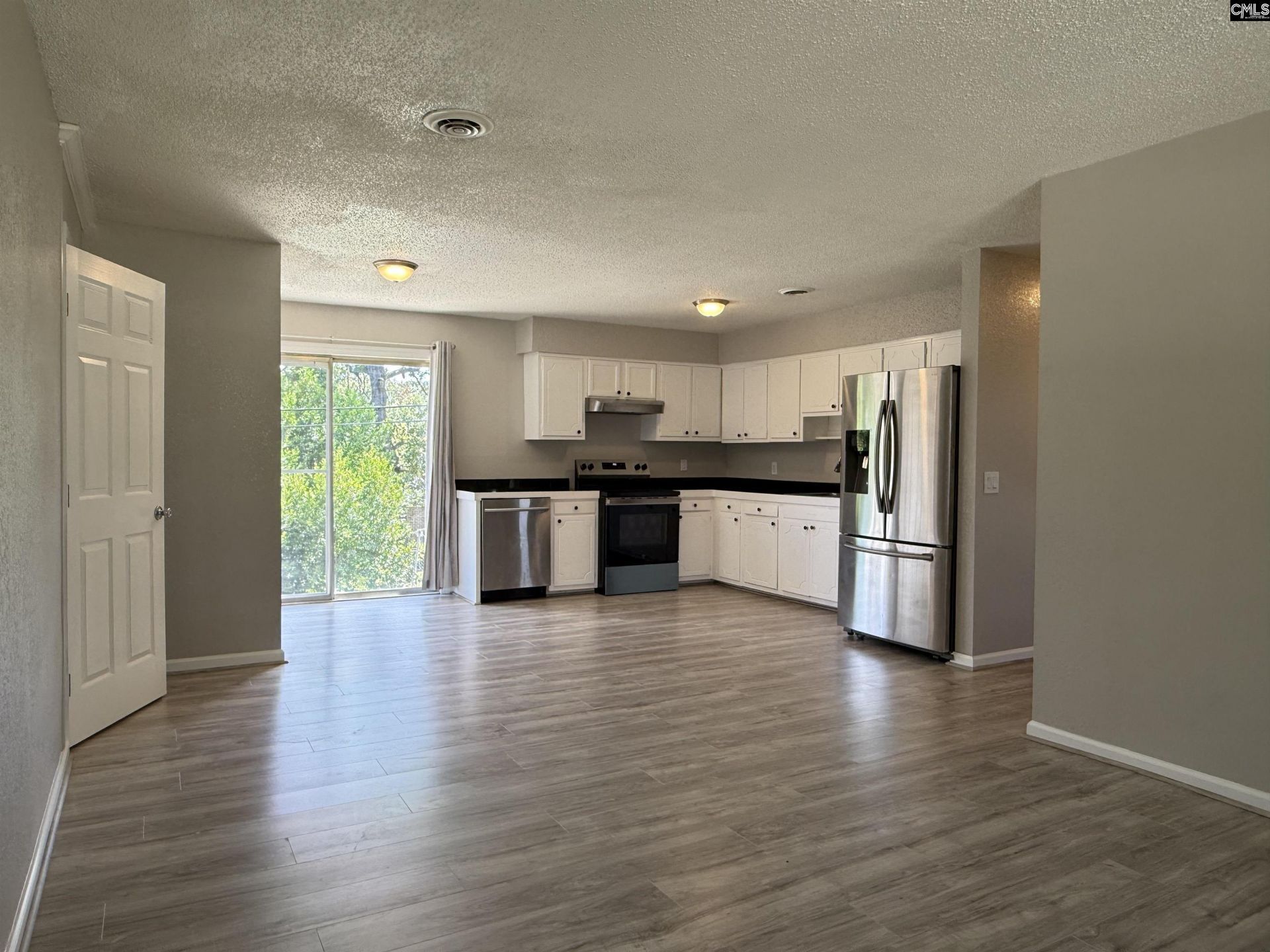 4137 Delree Street  Photo 7