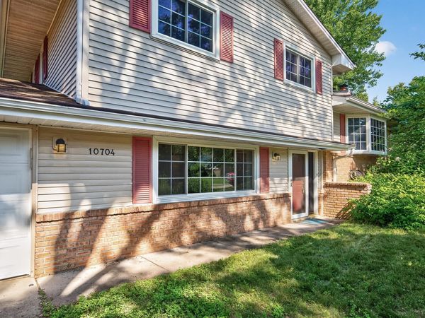 10704 Prescott Court , Burnsville, MN 55337