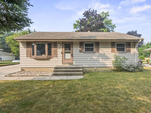5745 S Melinda St, Milwaukee, WI 53221