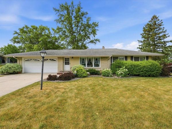 5331 Orchard Ln, Greendale, WI 53129