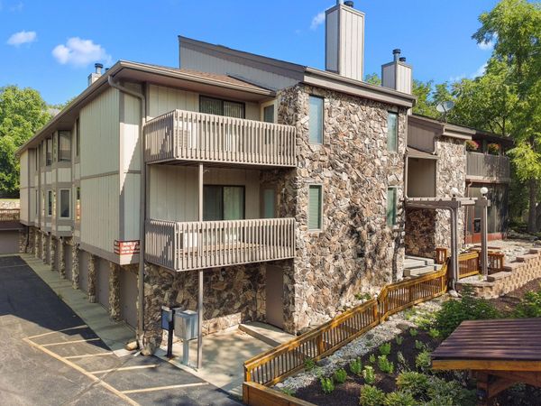 844 Kendall Ln, Unit 5F, Lake Geneva, WI 53147