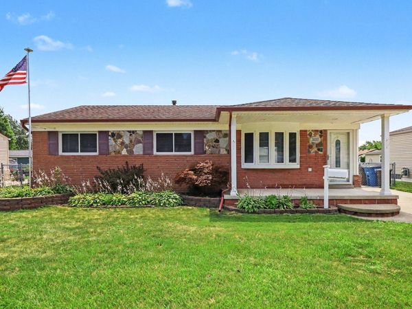 38203 Avondale Street, Westland, MI 48186