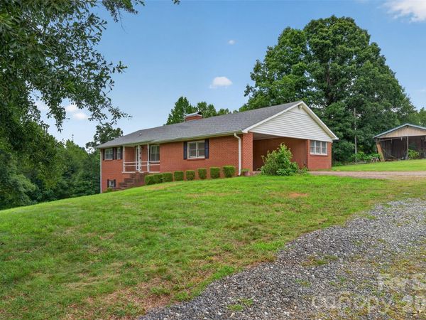 147 B And S Lane , Hickory, NC 28601