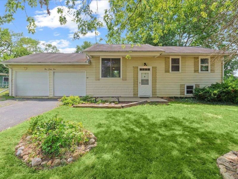 483 Lewis Court , Johnstown, OH 43031 Photo 2