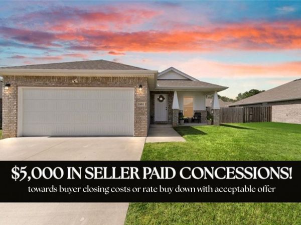 1604 Gracie Street, Gentry, AR 72734