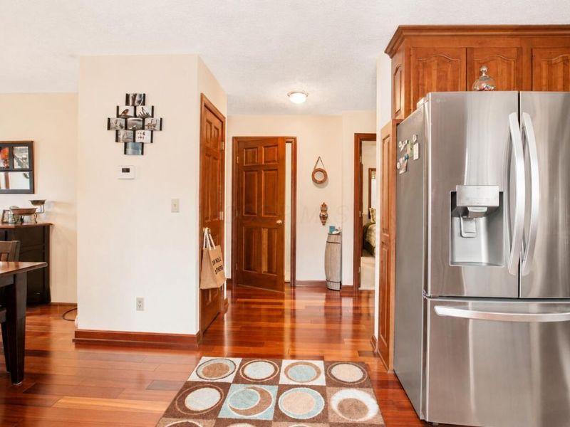 405 Lakeview Heights Drive, Howard, OH 43028 Photo 23