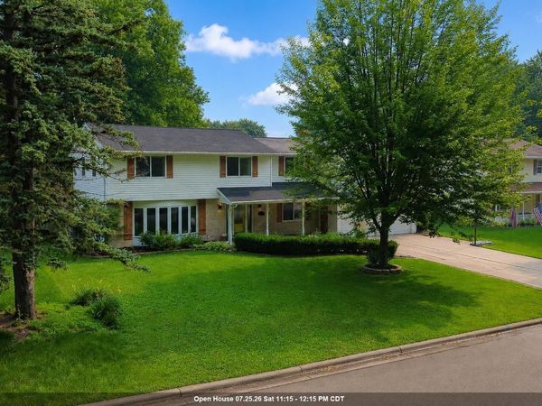 559 HILLTOP DRIVE, Green Bay, WI 54301