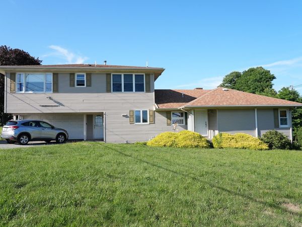 501 Riverside Ave, Unit 1, Somerset, MA 02725