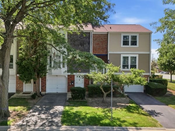 1996 Holbrook Lane , Hoffman Estates, IL 60194