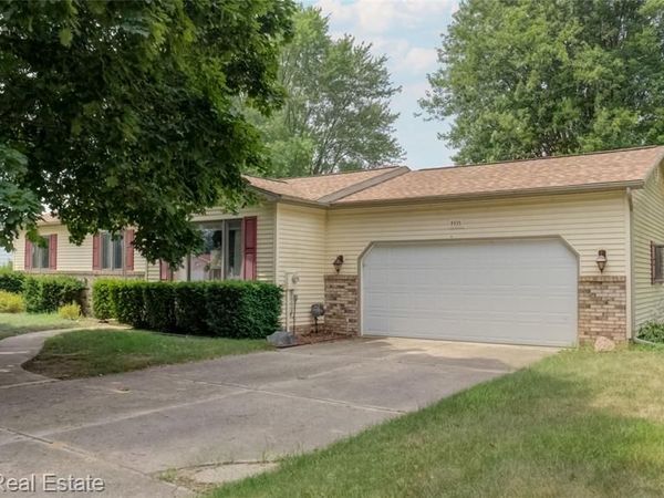 8555 Gallant Fox Trail, Flushing Twp, MI 48433