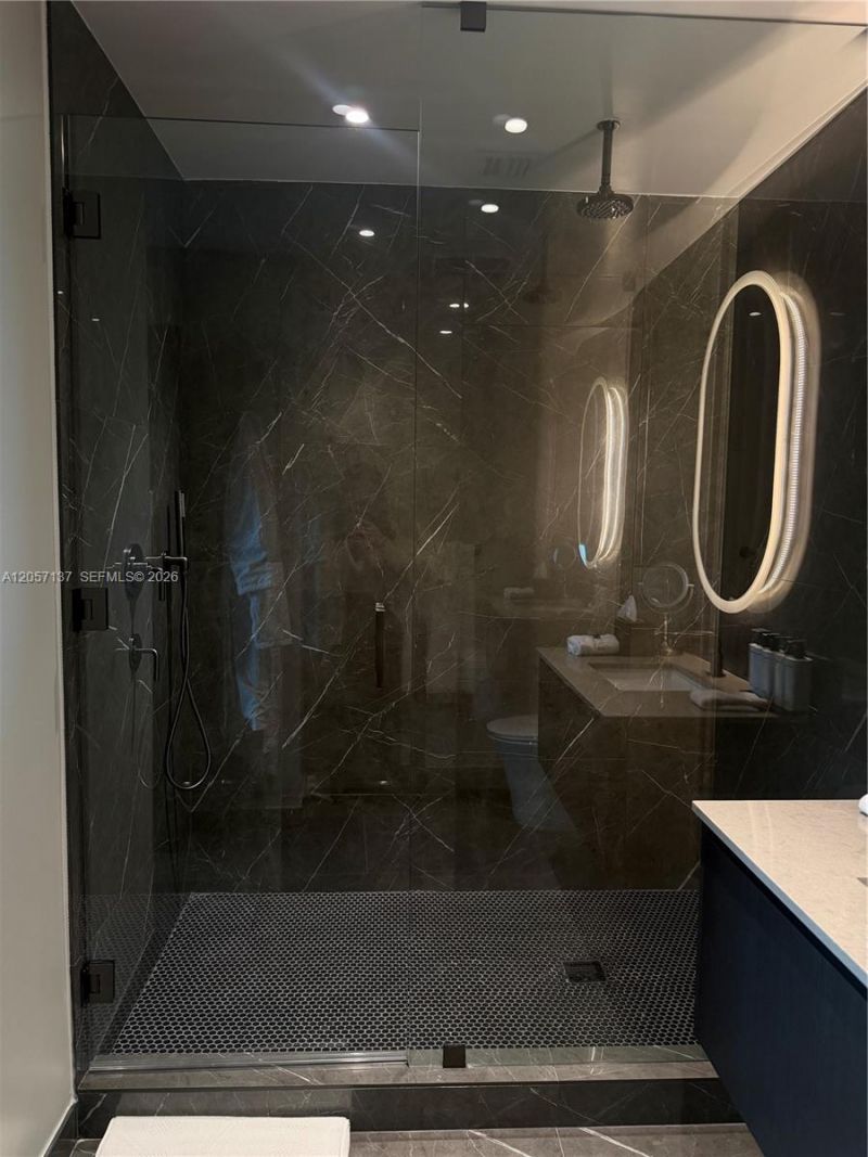 20 NE 11th St , Unit 3705, Miami, FL 33132 Photo