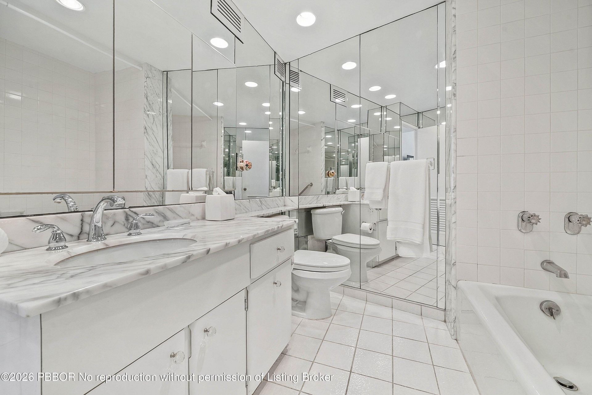 44 Cocoanut Row, Unit 222B, Palm Beach, FL 33480 Photo