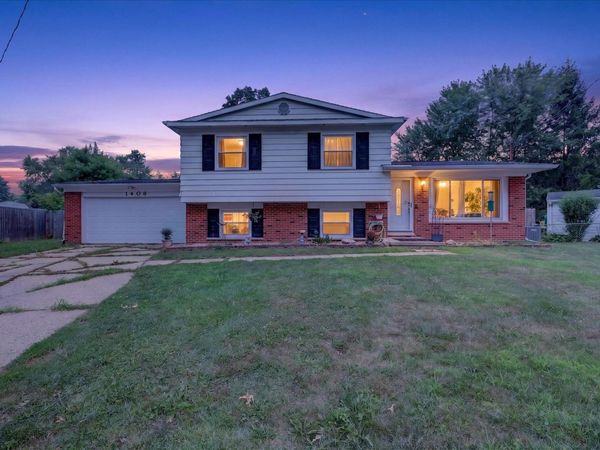 1408 Regina Avenue, Portage, MI 49024