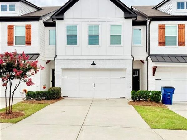 34 Auburn Woods Drive , Auburn, GA 30011