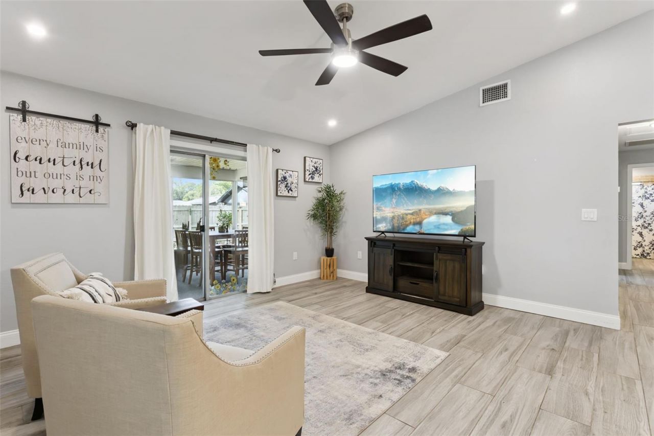 5432 Southgrove Place, Lakeland, FL 33812 Photo