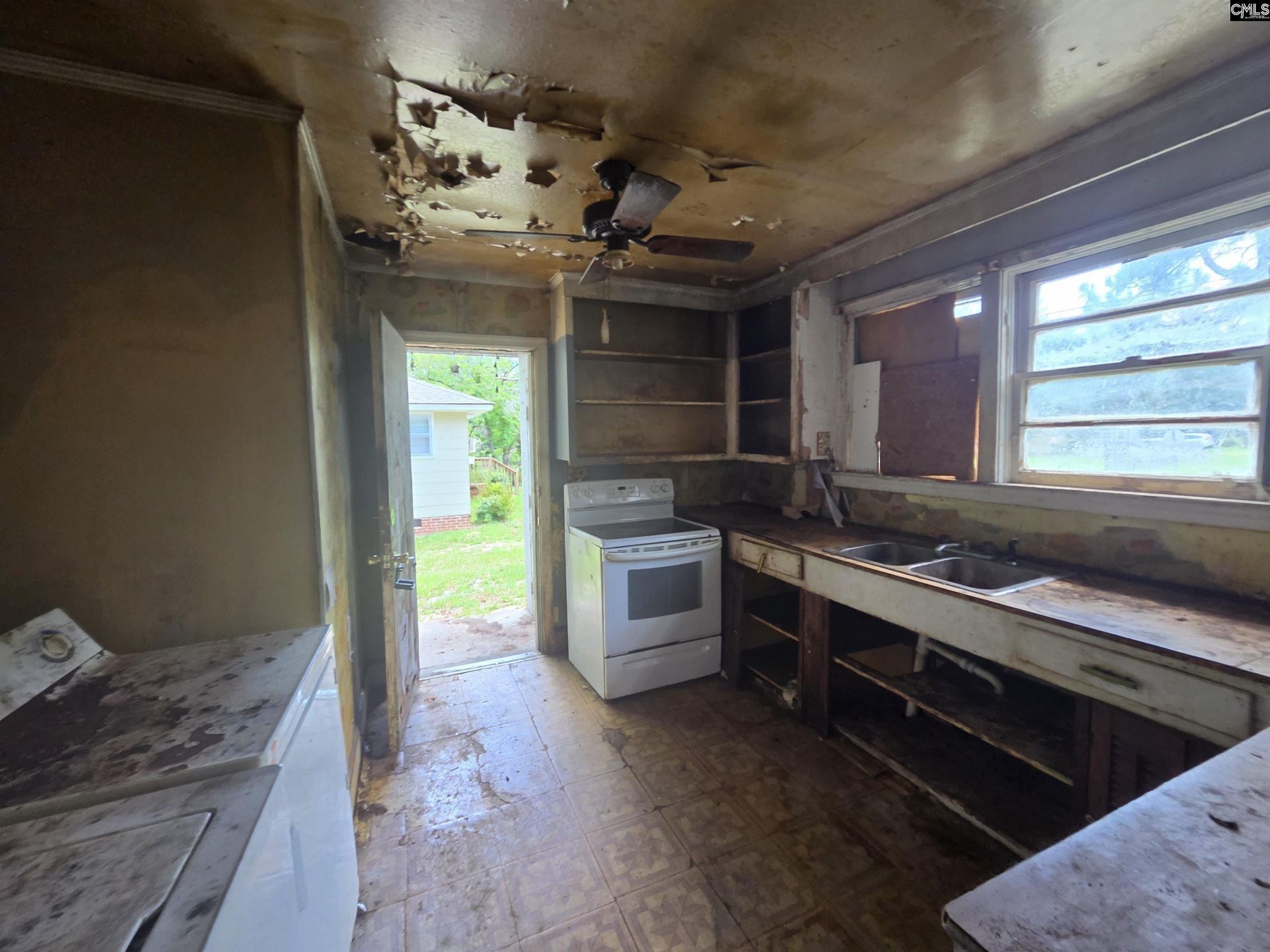 461 Allen Drive  Photo 11