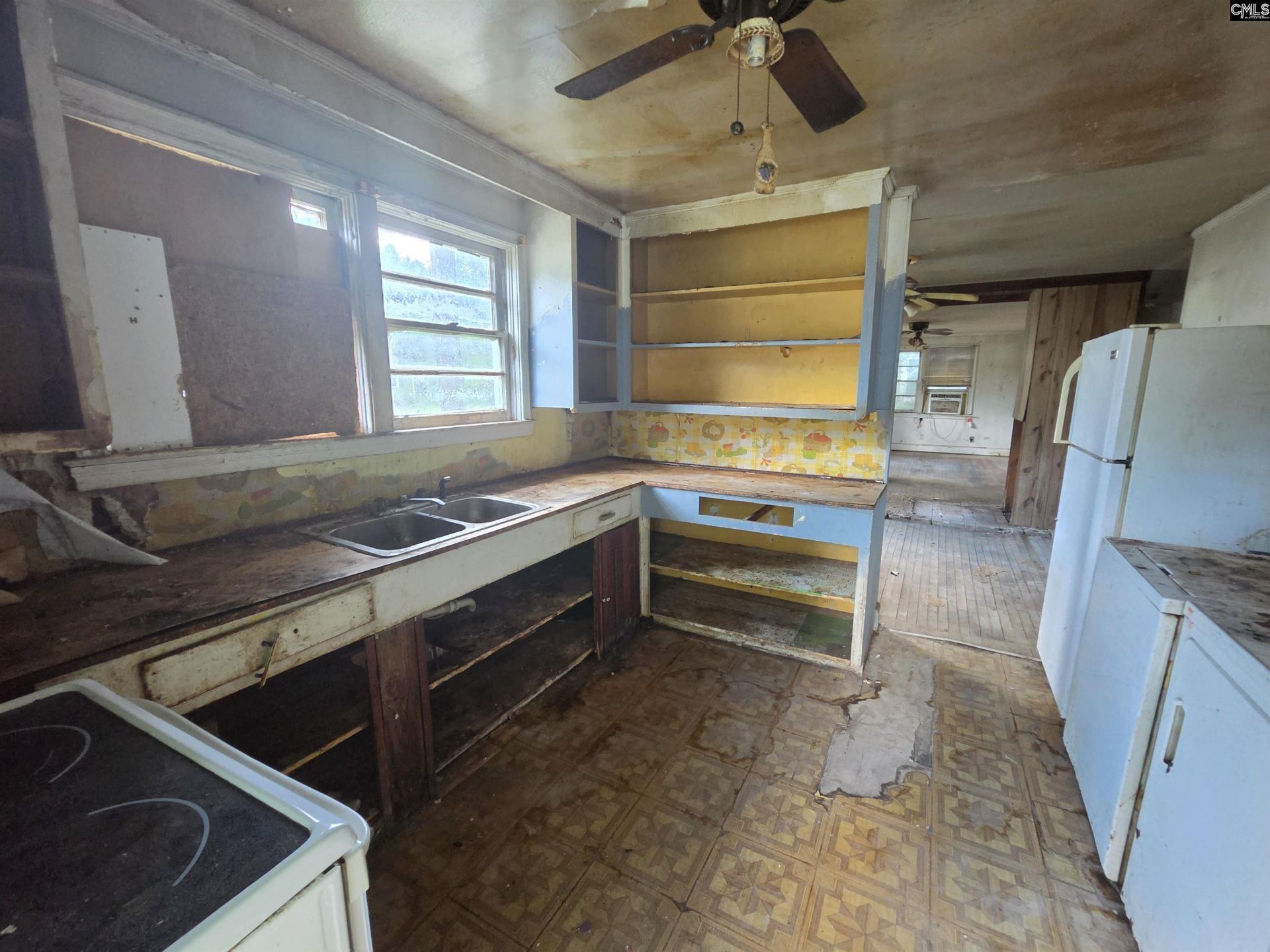 461 Allen Drive  Photo 5