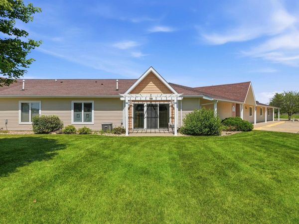 4125 Autumn Ridge Road, Unit 122, Cedar Falls, IA 50613