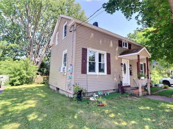 9 Redfield Avenue , Whitesboro, NY 13492