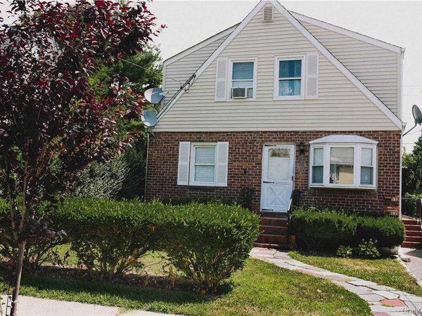 53 Haven Avenue , Unit 2nd Fl, Port Washington, NY 11050