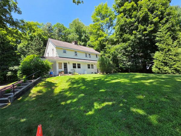 105 Chappaqua Road , Briarcliff Manor, NY 10510
