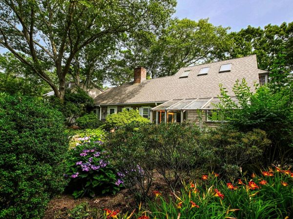 72 Loop Road, Falmouth, MA 02540