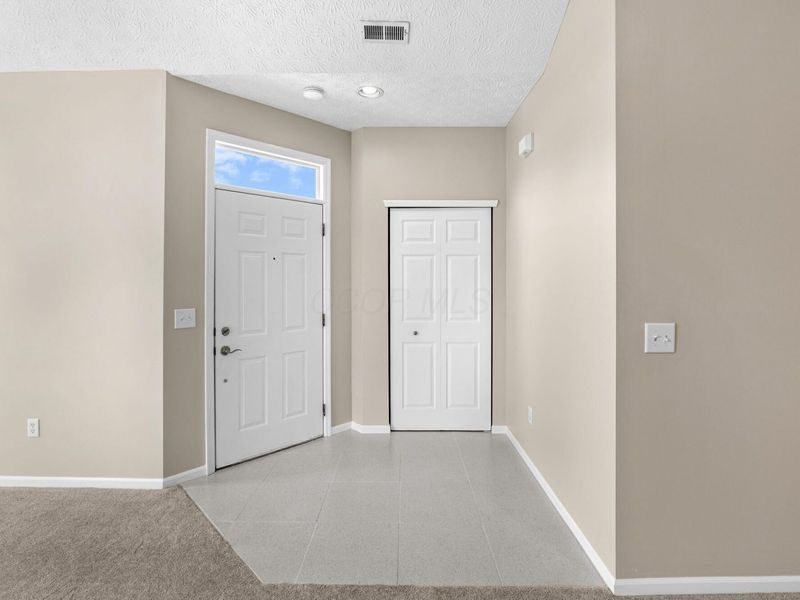 3745 Stoneway Point , Powell, OH 43065 Photo 4