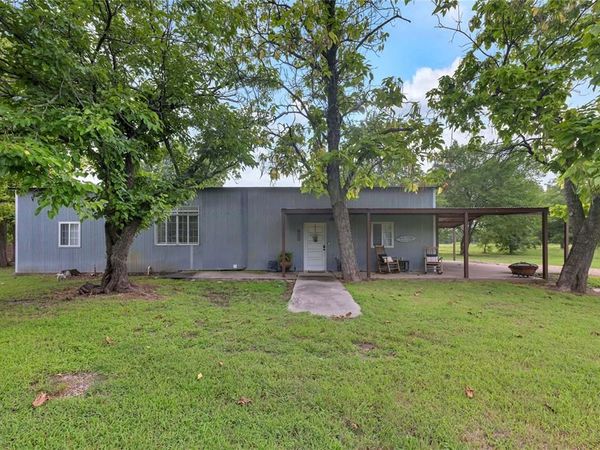 800 SW 9th , Cooper, TX 75432
